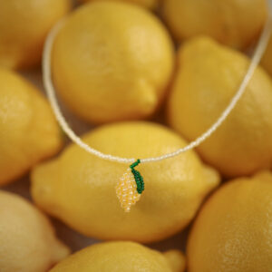 Naszyjnik z koralików z cytryną