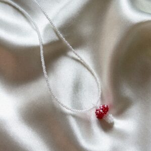 Naszyjnik z koralików „Muchomorek”